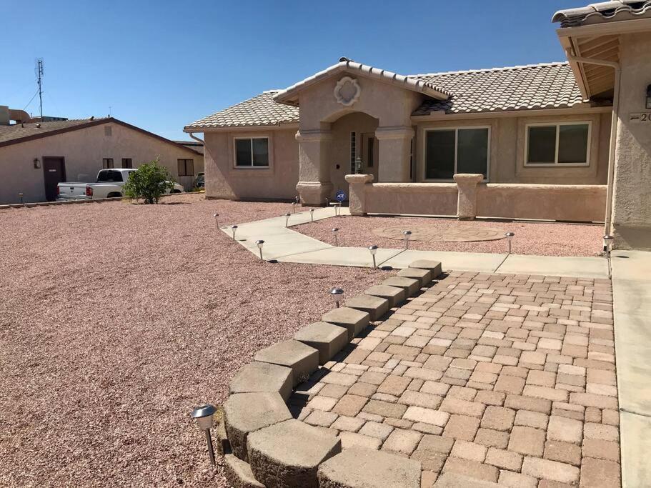 Private View On The Lake Side Of 95! Sleeps 16 Lake Havasu City Exteriör bild