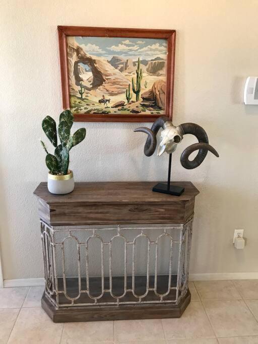Private View On The Lake Side Of 95! Sleeps 16 Lake Havasu City Exteriör bild